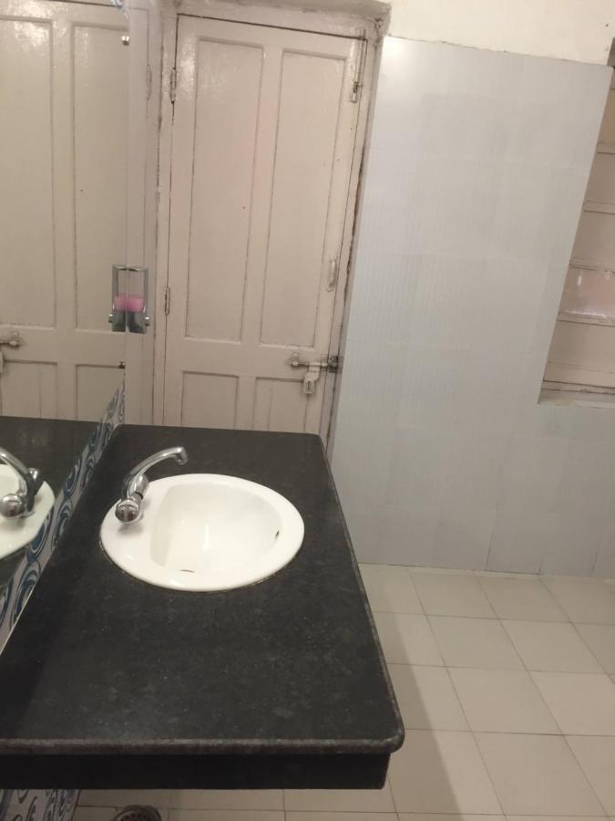 Hotel White House 데라둔 외부 사진